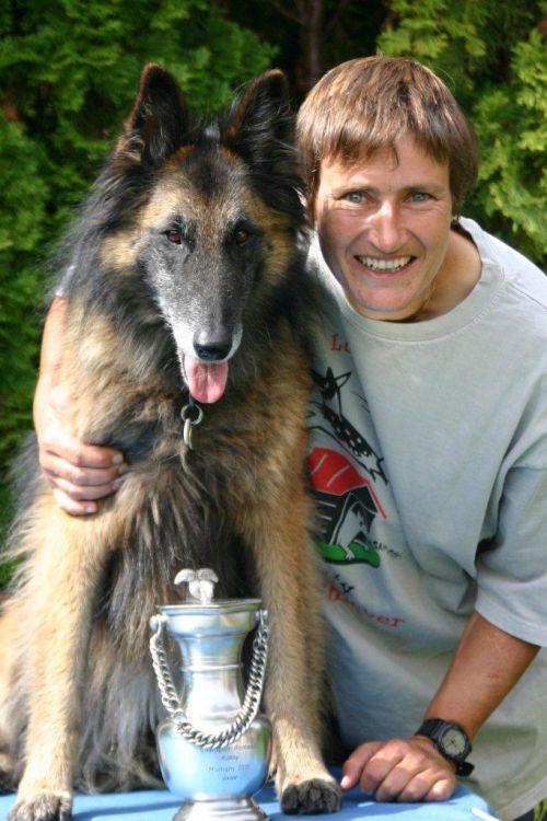 Tikal - championne romande d‘agility 2010